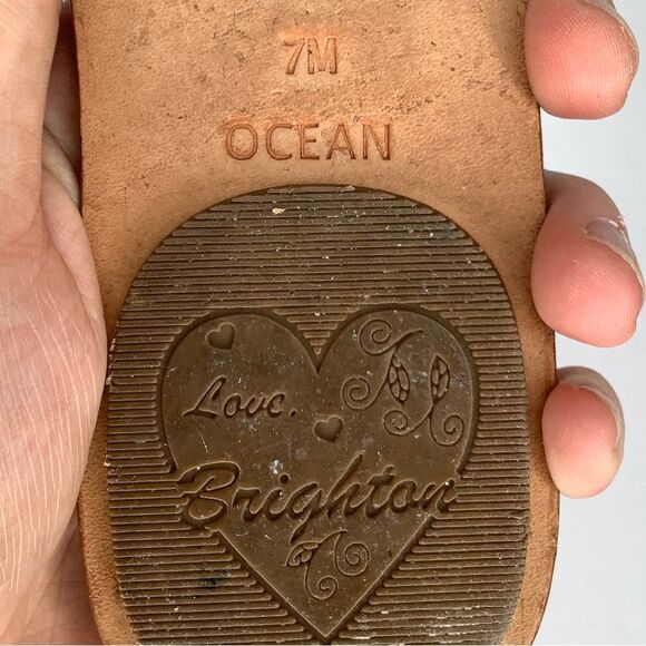 Brighton Ocean Slip On Thong Brown Leather Women’s Flat Flip Flop Sz 7M - Picture 9 of 9